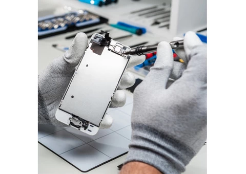Believe it or Not! iPhone 6 Screen Replacement at just $99 with Fixpod - 2/5