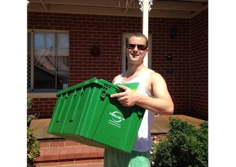 Optimum convenience using plastic moving boxes - 1/6