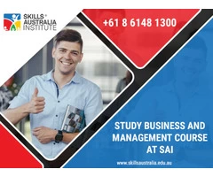 Start your career in the business world with our management courses