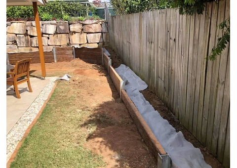 Concrete sleeper retaining wall - Front. - Rogers Little Loaders - 7/8