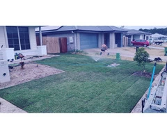 270m returf in 2 long days - Frontyard - Rogers Little Loaders