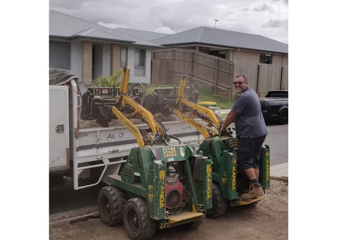 270m returf in 2 long days - Backyard - Rogers Little Loaders - 2/6