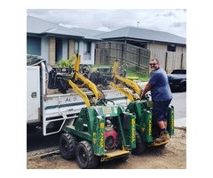 Many hands make light work. I mean Kangas - Rogers Little Loaders