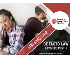 Receive de facto related advice from family lawyers