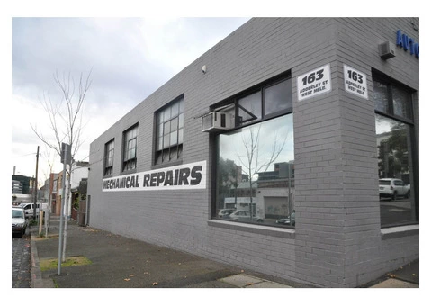Car Mechanic South Melbourne - Westend Automotive Centre - 2/3