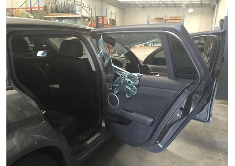 Stay Safe On Road with Expert Car Glass Repair - Same Day Service