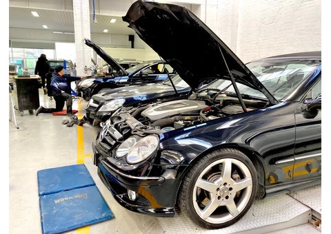 Car panel repair shop in Melbourne that actually the job - 1/3