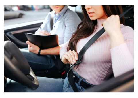 Leading Driving School in Melbourne: Accredited Trainers, 100% Success