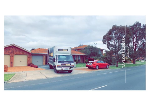 FURNITURE REMOVALISTS MELBOURNE FOR QUICK MOVEMENT OF FURNITURE - 1/8