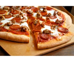 Cheesy Pizza’s 5% off @ Pizzateria - Wishart, QLD