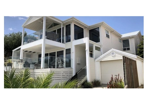 Mitten Vinyl Australia - Vinyl Cladding Suppliers - 1/3
