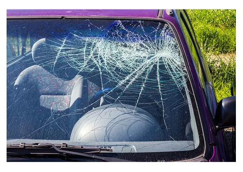 Avoid The Risk! Know If You Can Drive With Windscreen Damage or Not!