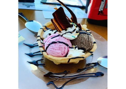 15% Off - Crazy Saloon menu - Pizza Restaurant in St Lucia, QLD - 3/3