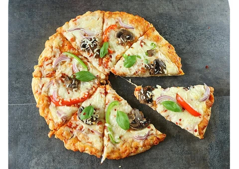 15% Off - Crazy Saloon menu - Pizza Restaurant in St Lucia, QLD - 1/3