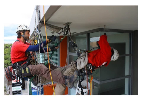 Sydney’s leading experts in Height Safety, Rope Access and Confined Spaces - 1/4