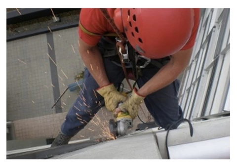 Sydney’s leading experts in Height Safety, Rope Access and Confined Spaces - 2/4
