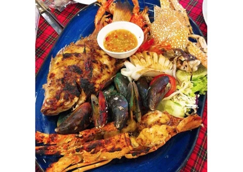Ji's Kitchen - 5% Off - Fish & chips Coolangatta, Qld - 1/6