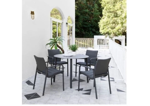 Invest in quality outdoor dining furniture - 2/2