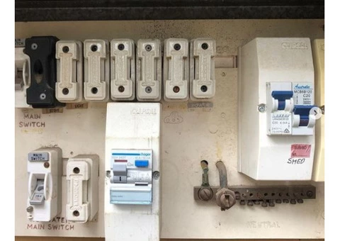 Electrician Clifton Hill - 7/8