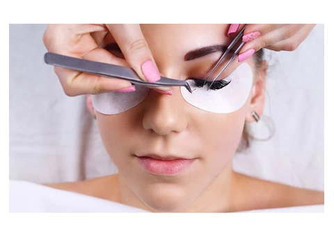 Lead the Beauty World by Learning through Eyelash Extensions Course