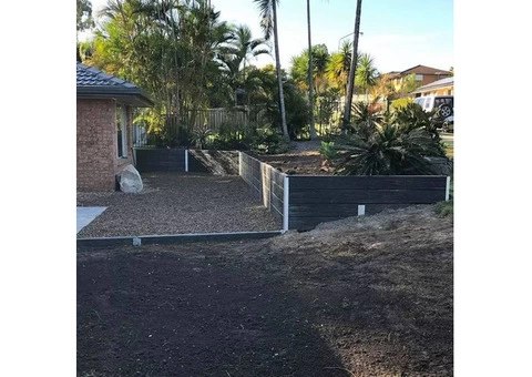 Timber look concrete sleeper retaining wall - 2/8