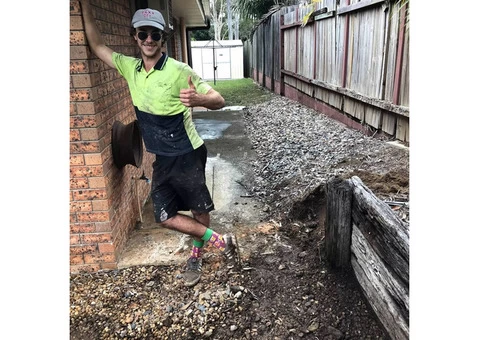 Timber look concrete sleeper retaining wall - 5/8