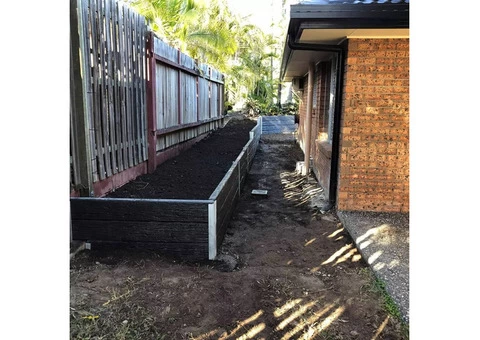 Timber look concrete sleeper retaining wall - 8/8