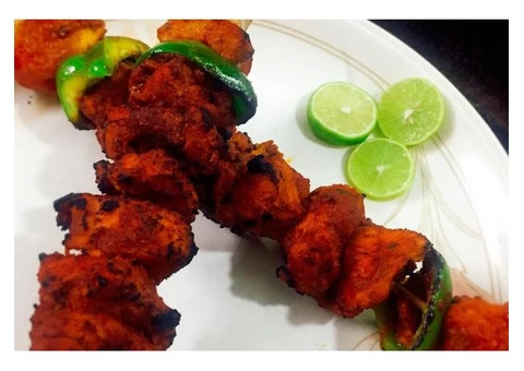 15% Off - Tandoor & Curry Hut Indian Restaurant Labrador, Qld - 3/4