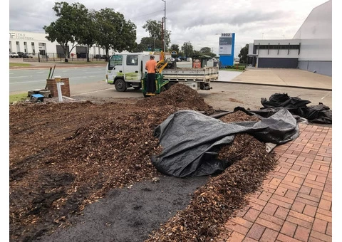 Large returf for a commercial frontage - 5/6