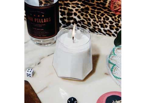 Rose Quartz Crystal Candle - 2/4