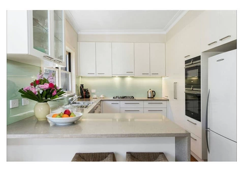 Get Stunning Glass Splashback That Can Beautify Your Kitchen!