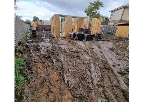 Construction Waste Removal Service in Melbourne - 1/3