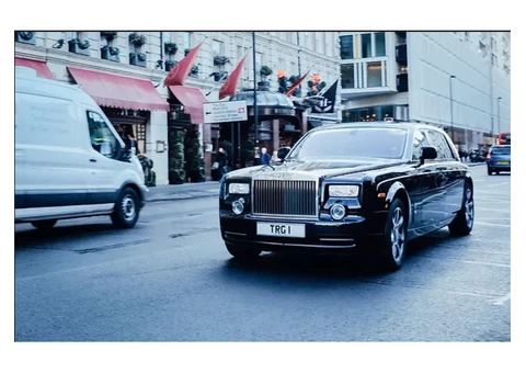 Brisbane Airport Limousine Service || Call +61 414 472 001