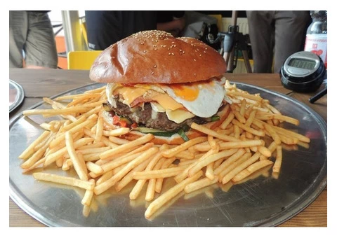 5% Off - Sideshow Burgers Rosanna Takeaway Menu, VIC - 2/4