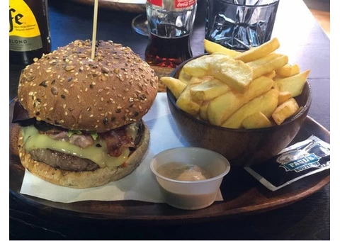 5% Off - Sideshow Burgers Rosanna Takeaway Menu, VIC - 3/4