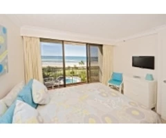 Palm beach gold coast accommodation