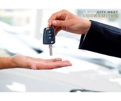 Top Reasons: Why Choose Mobile Car Locksmith