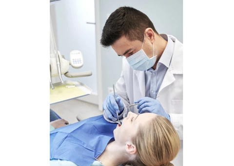 Get a Whiter Smile Using Teeth Whitening - 2/3