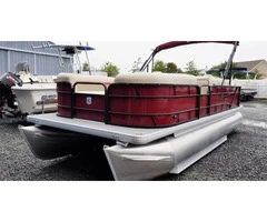 Pontoon Boat Manufacturers