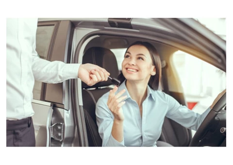 Get Best Driving Lessons by Leading Driving School Near Sandhurst