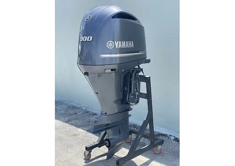 For Sale Yamaha Four Stroke 300HP Outboard Engine - 2/2