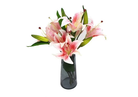 Create an Attractive Natural Looking Garden With Artificial Plants