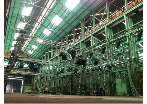 Live Concerts Made More Exciting with Stage Light Rigging - 4/4