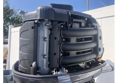 250HP 4 STROKE Outboard motors - 2/3