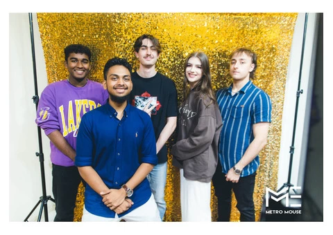 PhotoBooth Hire Brisbane Prices - Metro Mouse - 1/6