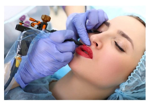 Christmas Offer! Get 30% Off on Premium Beauty Services! - 3/3
