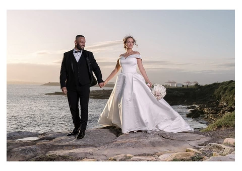 Hire Trusted and Reliable Wedding Photographer for Help