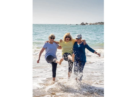 Seniors Travel - 4/6