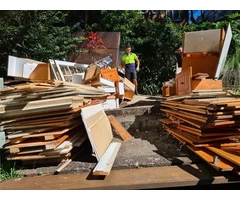 HOUSEHOLD JUNK OR WASTE DISPOSAL BY RUBBISH REMOVAL KINGS AU SYDNEY