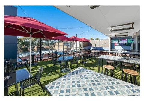 Outdoor Bar Forest Hill